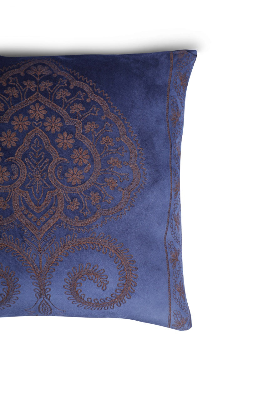 Falak Spade Velvet Dori Embroidered Cushion Cover (16 inch x 16 inch)